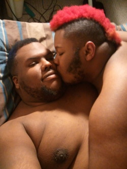 ilovebigmen1:  thejungleofmufasa:  cornbreadandcollardgreens:  smutters:  Great to see guys in love. thejungleofmufasa:  Kissy Kissy! Red &amp; Blue   ;)  Reblogging For our Anniversary! One year today!   Sexy pic of u guys