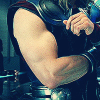 mehgomehpleek:  Because Chris Hemsworth’s arms. That’s all. 