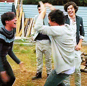 'US ONE DIRECTION SUES UK ONE DIRECTION' 