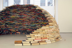 -annoying:   An Igloo made of Books by Miler Lagos via fer1972  this is sad because he’s either still in it or he wrecked it