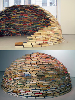 bookshelfporn:  Book Igloo sculptural installation