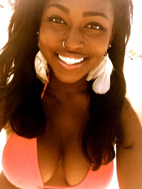 fuckyeahblackbeauties:  yourcupoftee.tumblr.com 