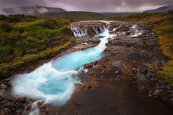 Earth-Song:  River Blues” By Dylan &Amp;Amp; Marianne Toh  Quero Um Lugar Desses