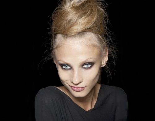 fresh-mode:  controlyourkarma:  Anna Selezneva  beautiful