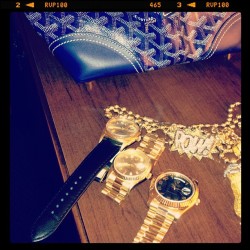 Gentlemansclubofyouth:  Wrists Stay Presidential. 