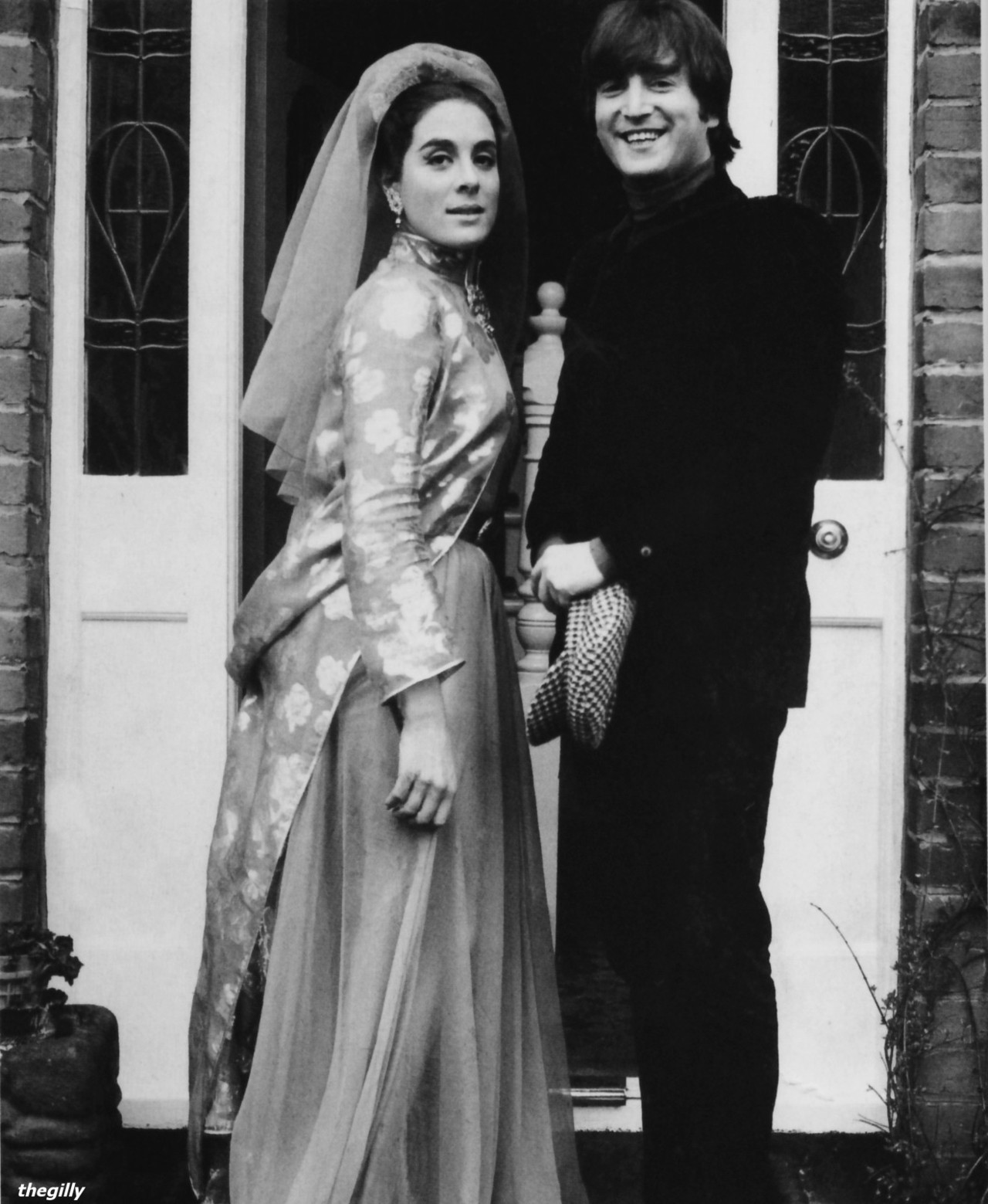Inactive Blog John Lennon And Eleanor Bron At The Communal