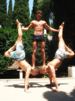 texasfratboy:  college gymnasts hanging out by the pool during summer break!