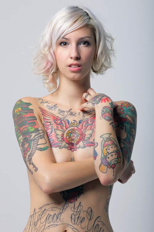 Porn photo FUCK YEAH, GIRLS WITH TATTOOS