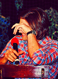 bertinelli:  9 pictures of jared padalecki. requested by homolecki. 
