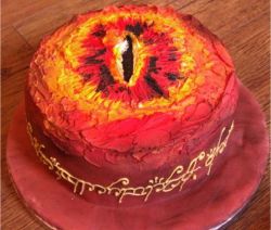 steenmachine555:  vastderp:  breelandwalker:  morenamagia:  hamburgerjack:  arliss:  fyrdrakken:  filiabelialis:  everythinglordoftherings:  This better be my cake  This is an awesome idea. Although I’d also be tempted to make all the lesser rings of