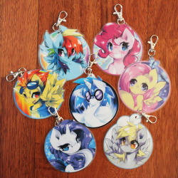 fisherpon:  midnightbrony:  i finally got the pic of all the key chains in one moment.   