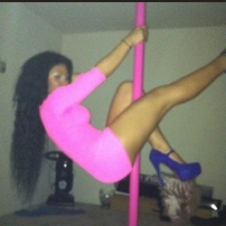 ashleyzee:  Ashley Zee - WHO DAT ON DA POLE http://ashleyzee.tumblr.com/ 