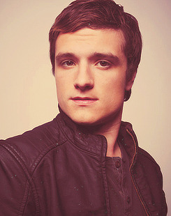 Josh Hutcherson porn pictures