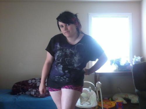 XXX chubby-bunnies:  I’m 16, a size 18. I was photo