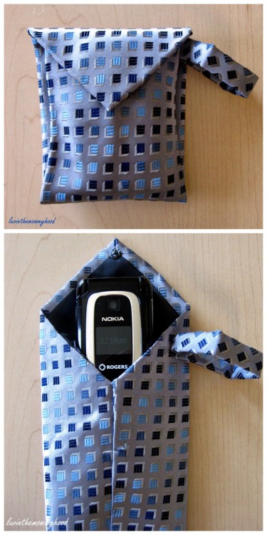 rainbowsandunicornscrafts:DIY Recycled Silk Tie to Gadget Holder or Mini Purse. Have you been to thr