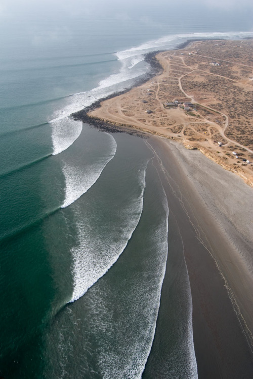 surfcareers:  Scorpion Bay going off 