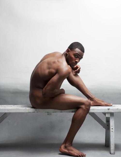 lowkeyfreak:  SO BEAUTIFUL!!!! p>nubianbrothaz:   —@nyte*.* Black is the color of my true love.3 
