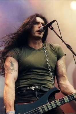 steele-dreams:  ohgahd:  I won’t be here tomorrow, so for today, my friends, remember him. Rest In Peace, Pete. We miss you so much.  // ]]]]]]]]> // ]]]]]]> // ]]]]>]]> Echoing her thoughts. Miss you so much… 