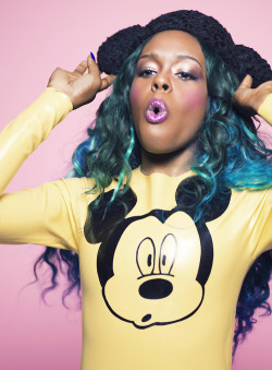 femburton:  “People say, ‘You just got famous on YouTube.’ I’m like, ‘So? You didn’t get famous anywhere.”- Azealia Banks in Elle US April 2012 Women in Music Issue 