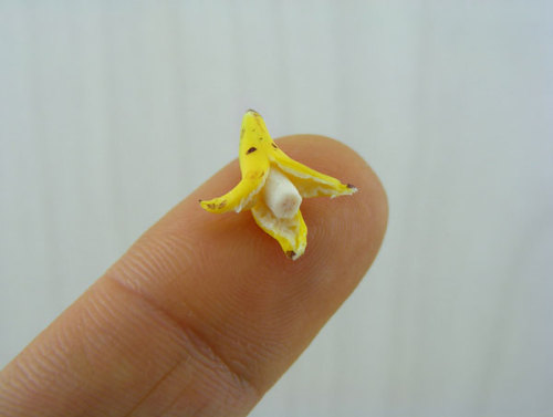 flavorpill:  Adorable, tiny food sculptures porn pictures