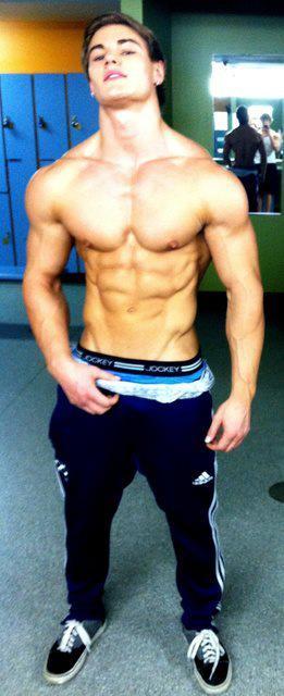 pussyboicumdump:  Ripped!!!! His delts are sick 