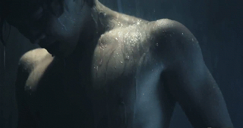 unpleasantlypleasant:  That shower is spacious… I am so ready.  ASDFGHJKL&hellip; 