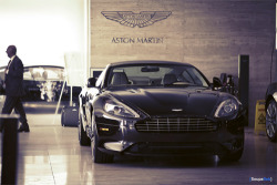 visualcocaine:  Aston Martin Virage. 