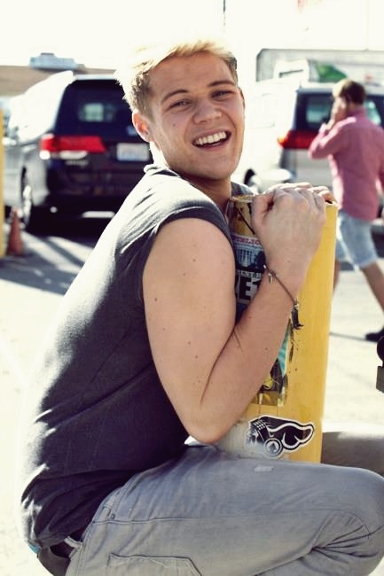 planetjedward-time:  hot cutie ♥ 