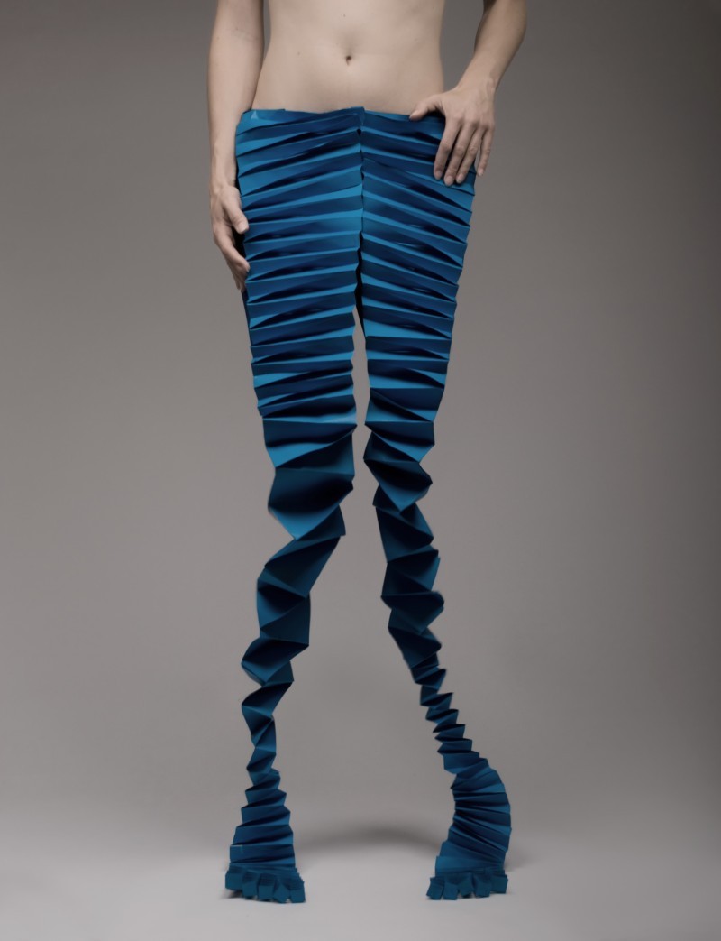 doloresdepalabra:  Dutch Fashion Magazine Blend commissioned Lucyandbart to create