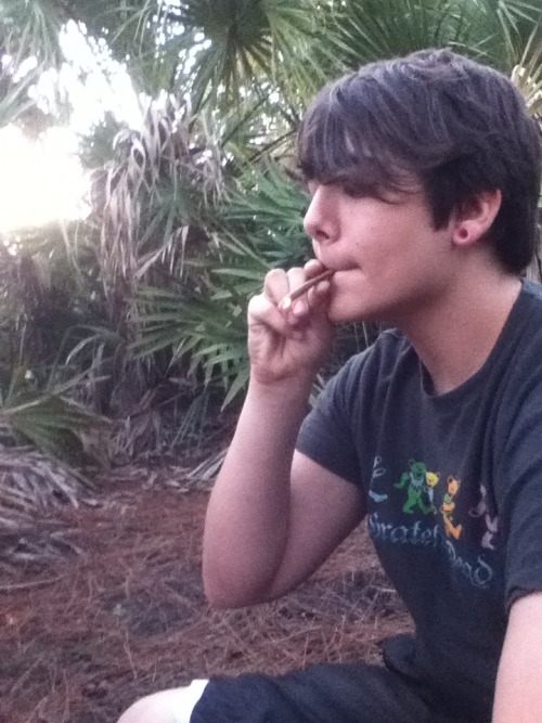 keepcalm-n-smokeweed:  Alittle late, but heres some Spring break pics :D 