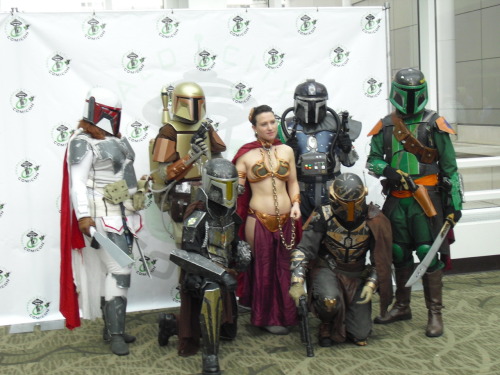 chrisstrife: A few Emerald City Comicon photos I’ll put more up later. Oh look!  It&r