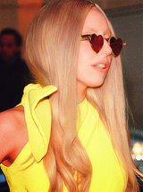 hyelim:  Top 9 photos of Lady Gaga with glasses | asked by marcomonster. 