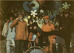 electripipedream:  Jefferson Airplane1968  