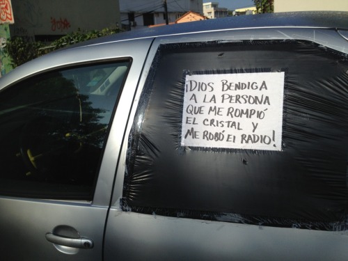 saliendo de mi apartamento una mañana…