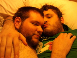 hectorfabu:  Wakeup cuddles with mah teddie 