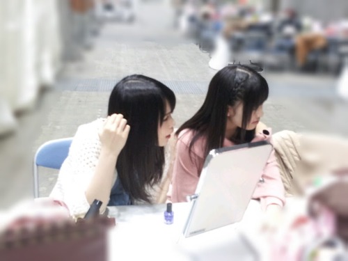 akibeya:  (若田部遥 - Google - こんばんは★ 握手会の裏ショット！ 今日で最終回です(涙) 最後の写真はこちら!!! …から) 菅本裕子　中西智代梨