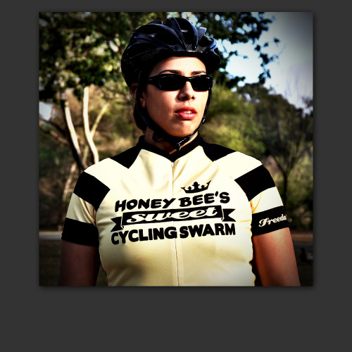 birdandbearcycling: What???  Women’s cycling jerseys that don’t look like they are designed by a fuc