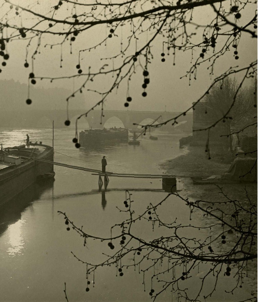 yama-bato:  Pierre Yves Petit Quai de la Tournelle  c. 1920s Yvon’s Paris by Robert
