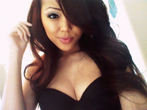 fuckyeahhsexyasians:  http://zjenn.tumblr.com 