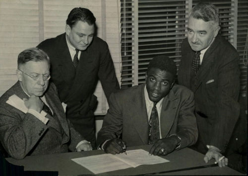 BACK IN THE DAY |4/15/47| Jackie Robinson becomes the first African-American player in Major League Baseball.