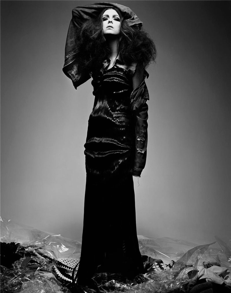 black-white-madness:  Madness:  Morgane Dubled by Craig McDean for Vogue Paris March
