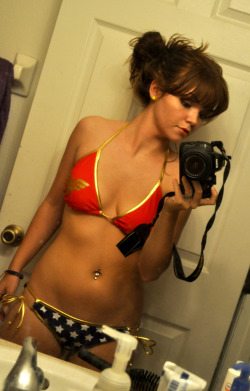 ariannaprince:  My new Wonder Woman bathing suit. I’ve wanted this for so long. 