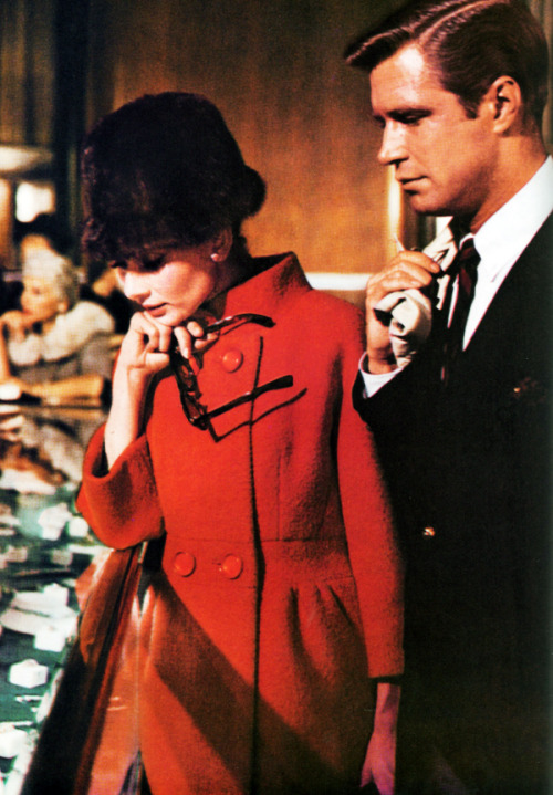 vintagegal:Audrey Hepburn and George Peppard in Breakfast at Tiffany’s (1961)