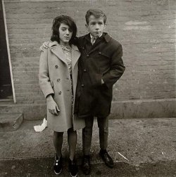 Diane Arbus, Teenage couple on Hudson Street NYC, 1963