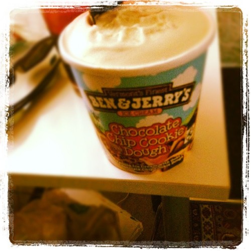 Snack time my fav #instadaily #instafav #icecream #yum #chocolatechip #cookiedough #ben&amp;jerr