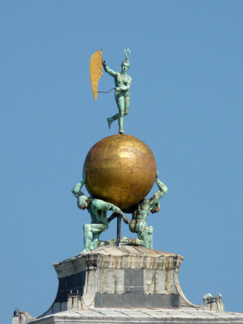 Dogana da Mar, Venice, view of the tower and detail with Fortuna, project by Giuseppe Benoni, statue