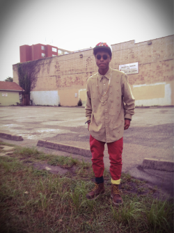 realcertified:  retroruskvintage:  On the spot  effortless fly. 