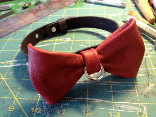 girlsrule-subsdrool: littlemattyrand:  (via Leather Bow Tie by RandLeather on Etsy) You may now orde