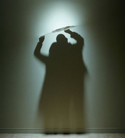 showslow:  The shadow art of Kumi Yamashita is simply spectacular! In the example above, the artist uses a piece of aluminum attached to a wall, light hits the object to form a shadow of two people. 