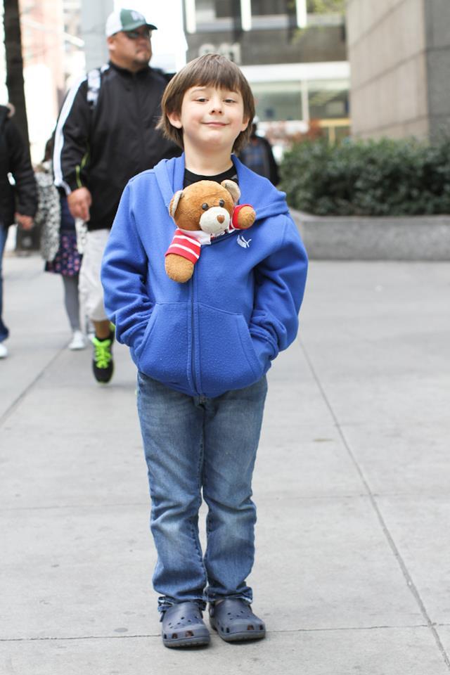 humansofnewyork:  “I like your bear.”“He’s not mine! He belongs to the whole